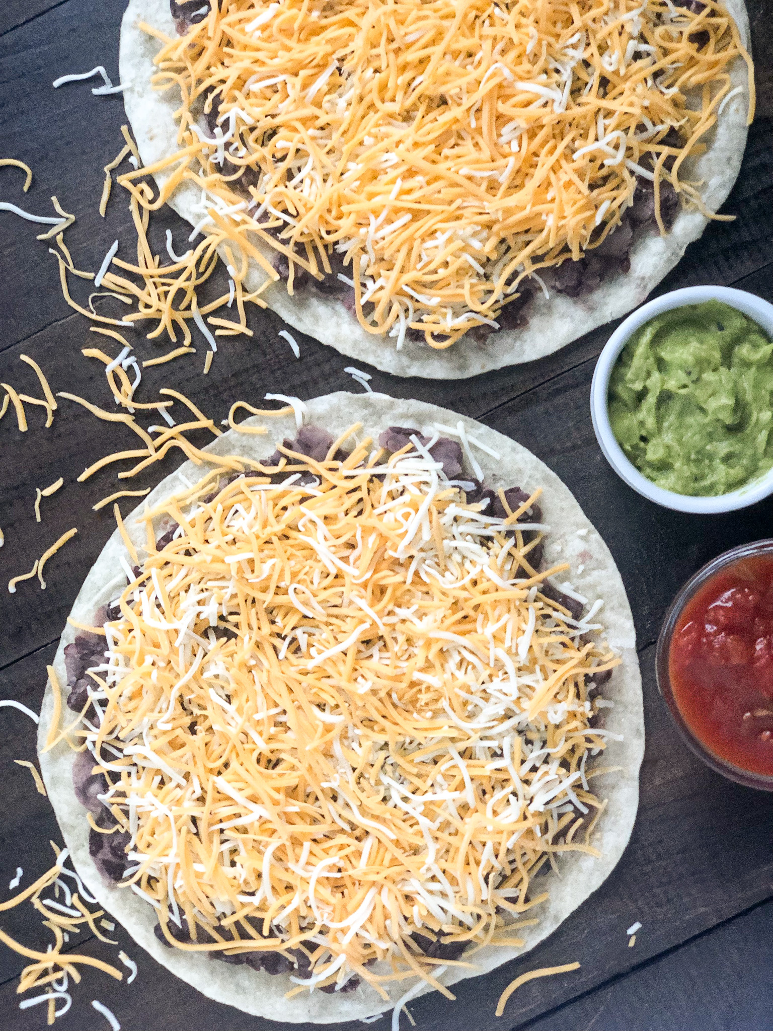 5 minute black bean and cheese quesadilla